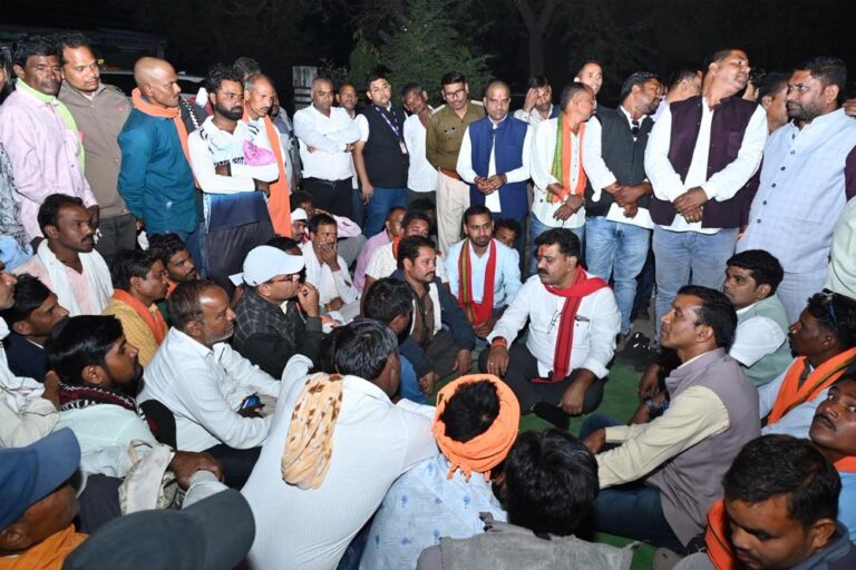 किसानों की शिकायत पर उपमुख्यमंत्री का एक्शन, ग्राम कुरूवा के पटवारी को तत्काल निलंबित करने के निर्देश