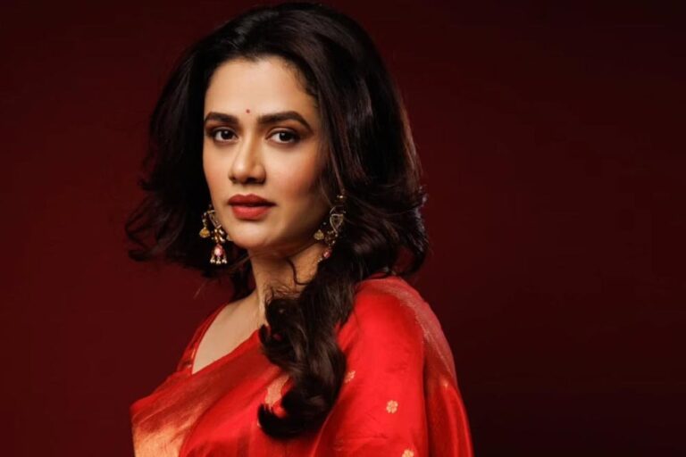 ‘मेरा रेट पूछते हैं’: गिरिजा ओक पर सोशल मीडिया पर अश्लील मैसेजों का हमला