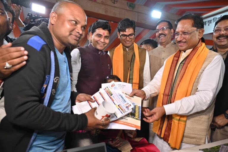 तीन दिवसीय आवास मेला में 188 करोड़ रूपये की 879 आवासों की हुई बुकिंग