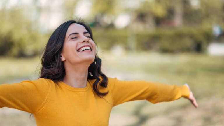 शांति भरा जीवन चाहिए तो इन 5 लोगों से रहें सावधान