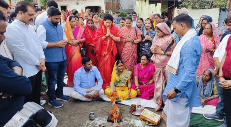 राज्यमंत्री श्रीमती गौर ने किया करोड़ों की लागत से विकास परियोजनाओं का शुभारंभ