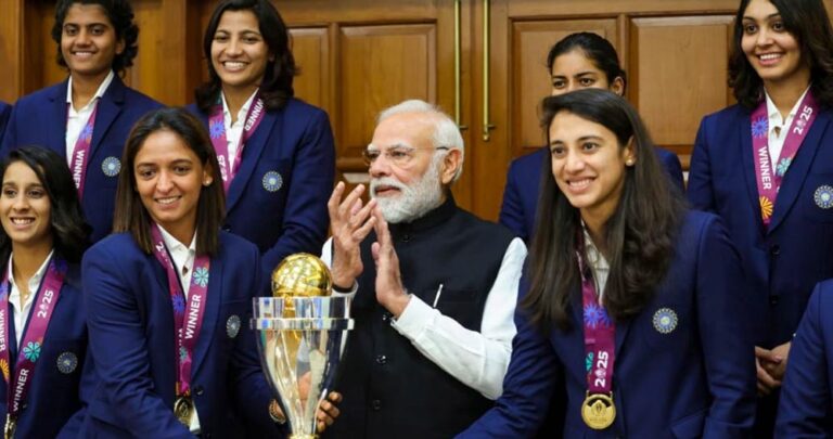 राम-हनुमान से लेकर क्रिकेट तक! पीएम मोदी की वर्ल्ड चैंपियन बेटियों संग दिलचस्प मुलाकात