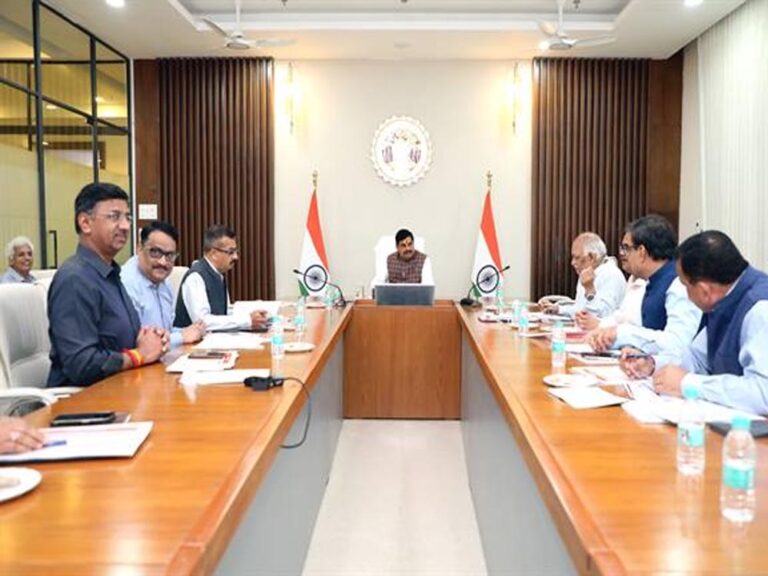 ऑनलाइन मद् भगवद् गीता ज्ञान प्रतियोगिता में इस वर्ष मिलेंगे 70 पुरस्कार :मुख्यमंत्री डॉ. यादव ऑनलाइन मद् भगवद् गीता ज्ञान प्रतियोगिता में इस वर्ष मिलेंगे 70 पुरस्कार :मुख्यमंत्री डॉ. यादव