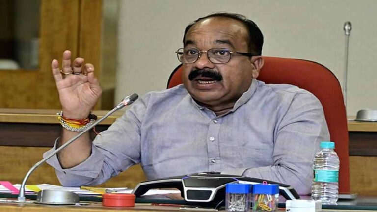 कांग्रेस में SIR को लेकर मंथन, उपमुख्यमंत्री साव बोले—बिहार की जनता ने दिखा दिया आईना कांग्रेस में SIR को लेकर मंथन, उपमुख्यमंत्री साव बोले—बिहार की जनता ने दिखा दिया आईना