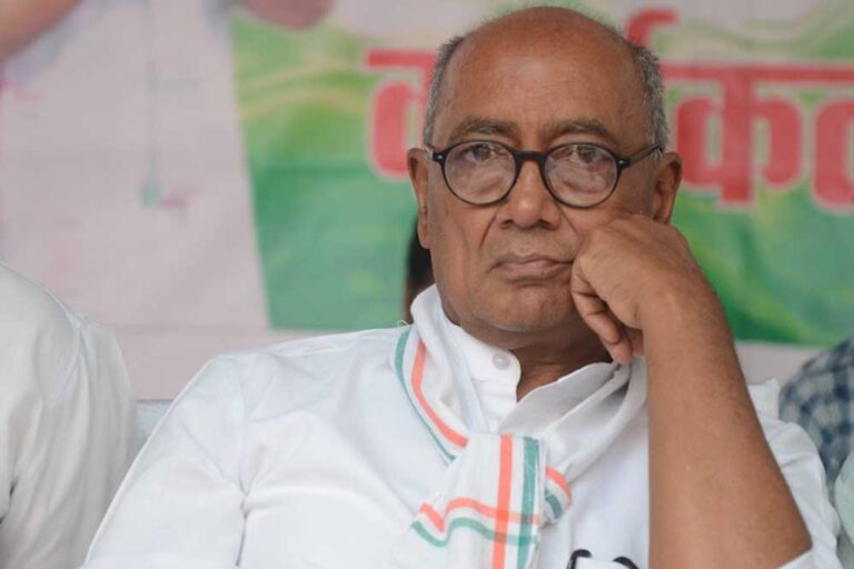 हिडमा एनकाउंटर विवाद: दिग्विजय सिंह ने उठाए प्रश्न, बीजेपी विधायक ने शहीद इंस्पेक्टर की सराहना की