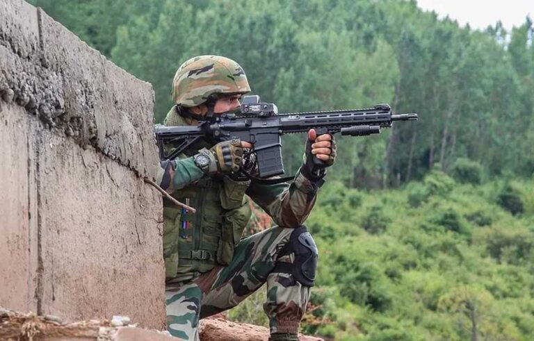 J&K के कुपवाड़ा में बड़ी सफलता! सेना ने घुसपैठ की कोशिश नाकाम कर 2 आतंकियों को किया ढेर J&K के कुपवाड़ा में बड़ी सफलता! सेना ने घुसपैठ की कोशिश नाकाम कर 2 आतंकियों को किया ढेर