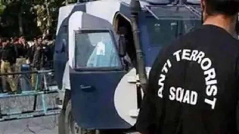 योगी सरकार की सख्ती: एटीएस ने आठ जिलों से सभी मदरसों की रिपोर्ट मांगी योगी सरकार की सख्ती: एटीएस ने आठ जिलों से सभी मदरसों की रिपोर्ट मांगी