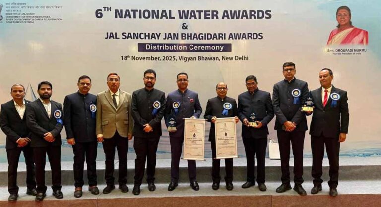 गरियाबंद जिला को जोन-1, केटेगरी-2 में मिला जल संचय, जन भागीदारी के कार्य के लिए मिला देश में तीसरा स्थान गरियाबंद जिला को जोन-1, केटेगरी-2 में मिला जल संचय, जन भागीदारी के कार्य के लिए मिला देश में तीसरा स्थान