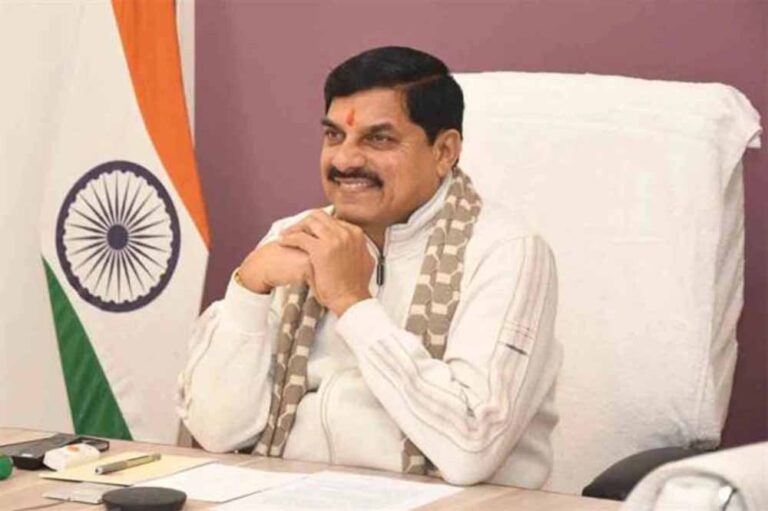 मुख्यमंत्री डॉ. यादव ने राष्ट्रीय जल पुरस्कार पाने वाले जिलों के कलेक्टर्स को वाटर शेड महोत्सव में दी बधाई मुख्यमंत्री डॉ. यादव ने राष्ट्रीय जल पुरस्कार पाने वाले जिलों के कलेक्टर्स को वाटर शेड महोत्सव में दी बधाई