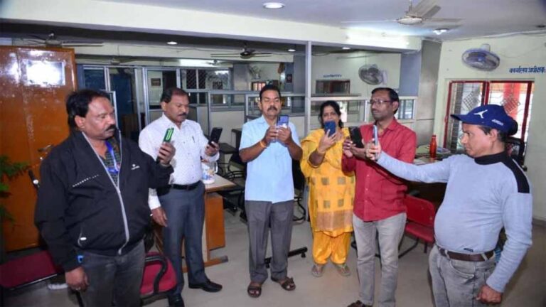 डिजिटल उपस्थिति में बड़ा उलटफेर: छोटे शहर ने इंदौर-भोपाल को पछाड़ा डिजिटल उपस्थिति में बड़ा उलटफेर: छोटे शहर ने इंदौर-भोपाल को पछाड़ा