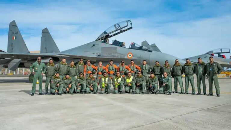 विदेशी धरती पर भारतीय ताकत का प्रदर्शन: फ्रांस में गरुड़ की ऐतिहासिक उड़ान