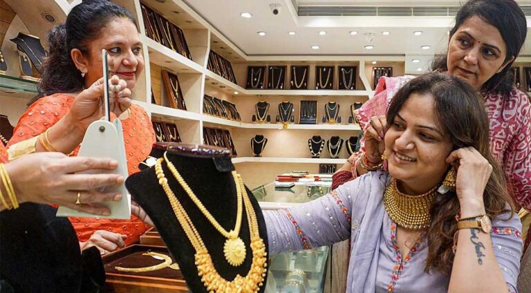 सोना हुआ सस्ता! भारत में 10 दिन में ₹10,000 की गिरावट, लेकिन पाकिस्तान में अब भी आसमान छू रहे दाम