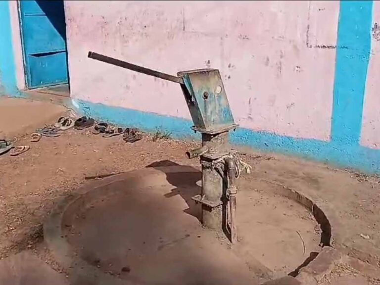 पेयजल पर भारी खर्च, पर नतीजा शून्य—शिवलालपुरा स्कूल में प्यासे बच्चे