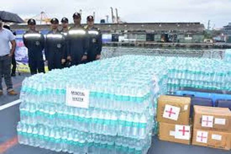 चक्रवात ‘दित्वा’ से जूझ रहे श्रीलंका की मदद को आगे आया भारत, राहत सामग्री भेजी, PM का बड़ा बयान