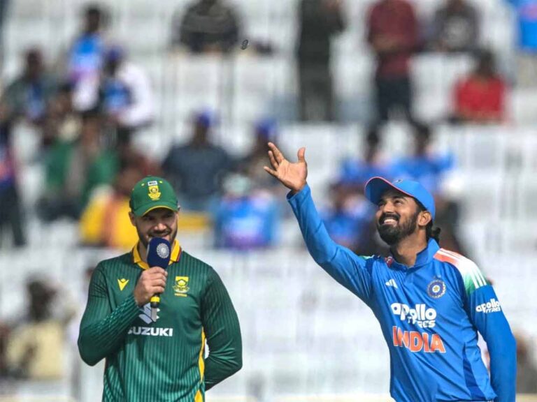 अफ्रीका ने पहले वनडे में जीता टॉस, पहले गेंदबाजी करने का किया फैसला