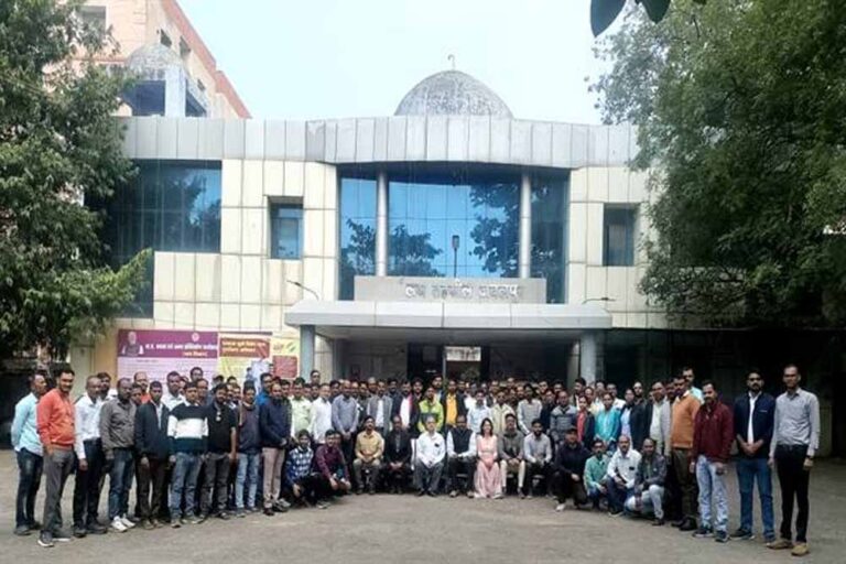 बाघ एवं वन्य प्राणियों के आंकड़े एकत्रित करने हुई प्रशिक्षण कार्यशाला बाघ एवं वन्य प्राणियों के आंकड़े एकत्रित करने हुई प्रशिक्षण कार्यशाला