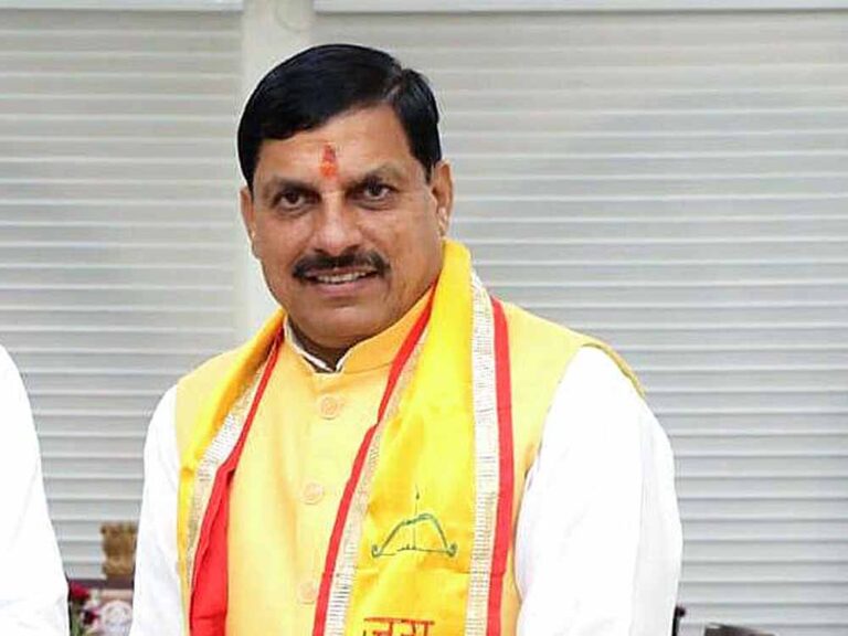 जिलों में हो गरिमामय कार्यक्रम, कलेक्टरों को दिये निर्देश : मुख्यमंत्री डॉ. यादव