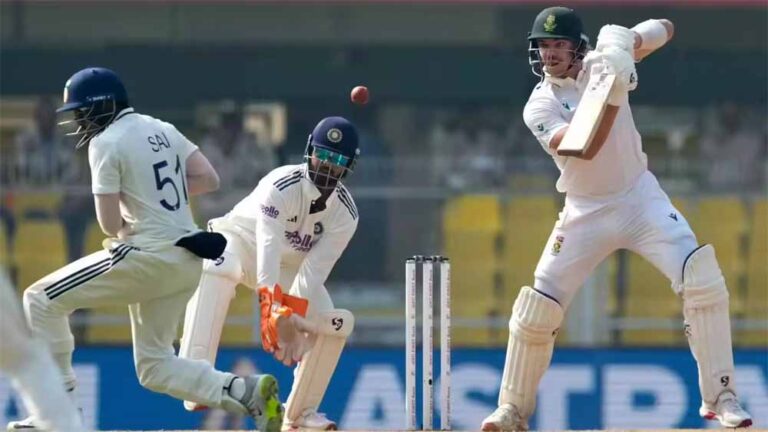 द. अफ्रीका की बढ़त ने छुआ 500 का आंकड़ा, कप्तान बावुमा का आक्रामक रुख—घोषणा दूर की बात