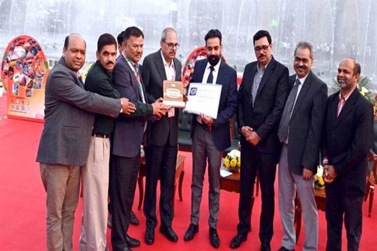 44वें भारतीय अंतर्राष्ट्रीय व्यापार मेले में मध्यप्रदेश मण्डप को रजत पदक