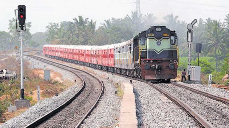 रेलवे का ऐतिहासिक कदम: 40 साल बाद समय पालन और ट्रैक रोकथाम सुनिश्चित