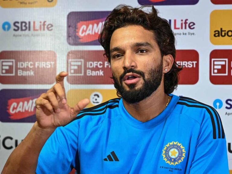 RCB फैंस खुश! रजत पाटीदार की फिटनेस रिपोर्ट क्लियर, खेलने की अनुमति मिली