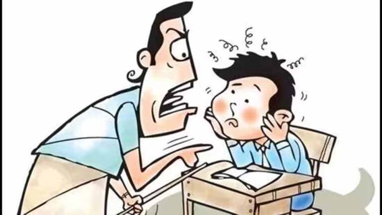 स्कूल में हैरान करने वाली घटना: शिक्षक ने छात्रों का गला दबाया, की मारपीट