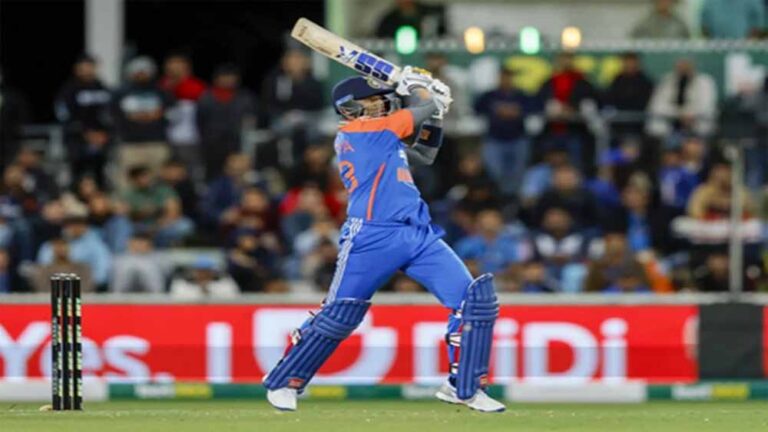 टी20 टीम में बड़ा बदलाव: शार्दुल ठाकुर को कमान, सूर्यकुमार यादव की मौजूदगी में नीतीश को नई जिम्मेदारी टी20 टीम में बड़ा बदलाव: शार्दुल ठाकुर को कमान, सूर्यकुमार यादव की मौजूदगी में नीतीश को नई जिम्मेदारी