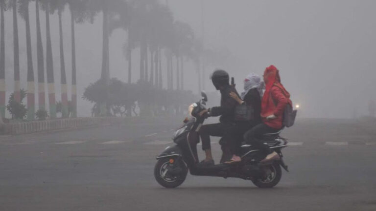 मध्यप्रदेश में ठंड बढ़ी: भोपाल-इंदौर समेत 13 जिलों में शीतलहर, कोल्ड डे ने बढ़ाई ठंडक