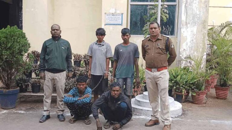 झाड़ियों में छिपाए शव : शिकार के चक्कर में खुद फंसे शिकारकर्ता