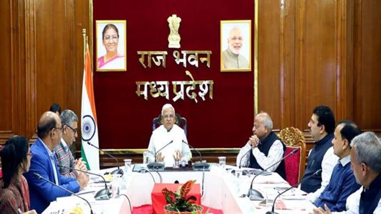 प्रधानमंत्री आवास में विद्युत की उपलब्धता सुनिश्चित हो: राज्यपाल प्रधानमंत्री आवास में विद्युत की उपलब्धता सुनिश्चित हो: राज्यपाल