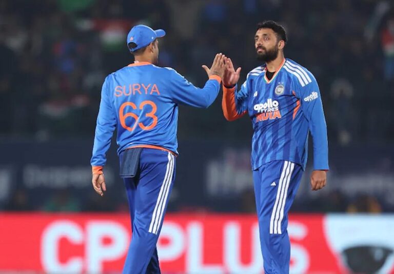 भारत ने अफ्रीका को 7 विकेट से हराया, सीरीज में 2-1 से बढ़त, वरुण-अभिषेक का जलवा