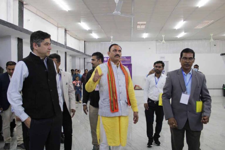 स्वास्थ्य मंत्री पहुंचे जांजगीर-चांपा अस्पताल, नई सुविधाओं का किया शुभारंभ