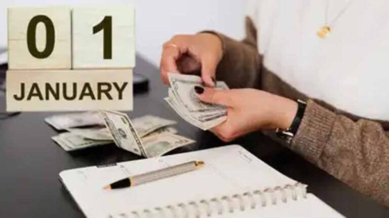 1 जनवरी से बड़े बदलाव लागू, जेब पर पड़ेगा असर: सैलरी हाइक से लेकर CNG-PNG की कीमतें घटेंगी 1 जनवरी से बड़े बदलाव लागू, जेब पर पड़ेगा असर: सैलरी हाइक से लेकर CNG-PNG की कीमतें घटेंगी