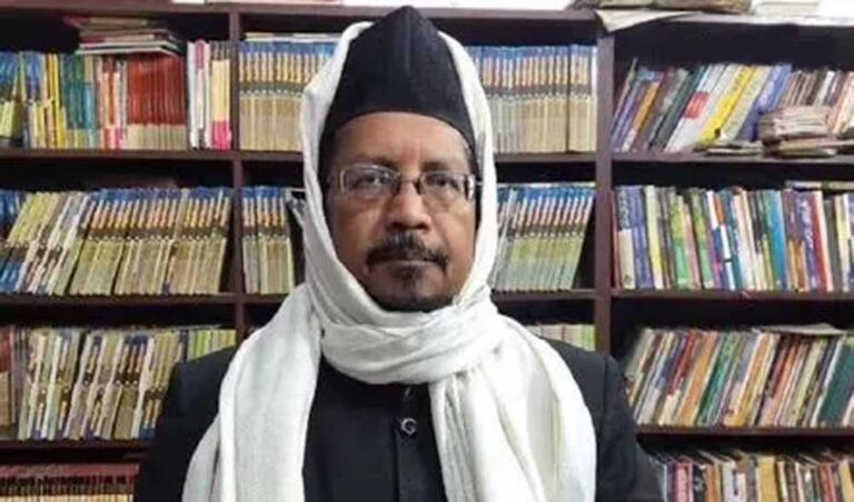 नए साल के जश्न पर मौलाना की सख्त राय: इस्लाम में नाजायज, बिगड़ता है माहौल