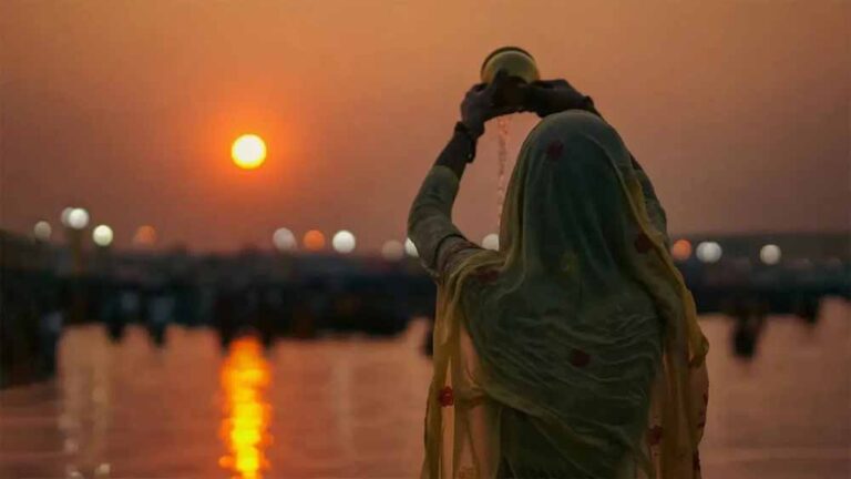 मकर संक्रांति 2025: सूर्य दोष-पितृ दोष से परेशान हैं? इन उपायों से बदल सकती है किस्मत