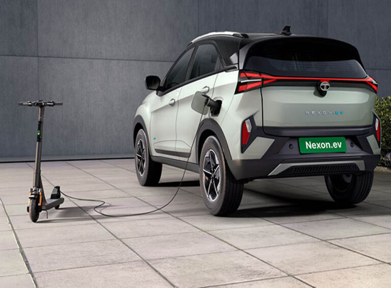 भारत में ईवी की बड़ी छलांग: टाटा नेक्सन ईवी ने छुआ 1 लाख बिक्री का मील का पत्थर