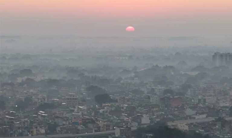 मध्य प्रदेश में कड़ाके की ठंड, पचमढ़ी में पारा 4.2°C, 25 शहरों में 10°C से नीचे; कई जिलों में घना कोहरा