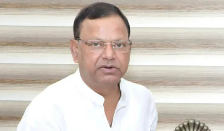 पंकज चौधरी का दांव, यूपी में BJP के सबसे कमजोर किले को मजबूत करने की कोशिश