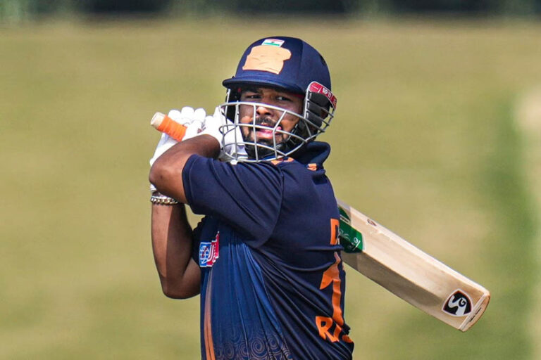 विराट कोहली के बिना दिल्ली ने विजय हजारे ट्रॉफी में सौराष्ट्र के खिलाफ रोमांचक जीत दर्ज की, ऋषभ पंत भी रहे फ्लॉप विराट कोहली के बिना दिल्ली ने विजय हजारे ट्रॉफी में सौराष्ट्र के खिलाफ रोमांचक जीत दर्ज की, ऋषभ पंत भी रहे फ्लॉप