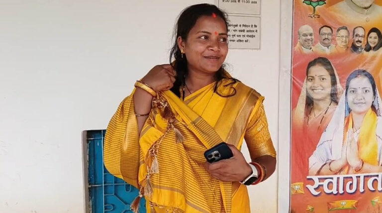 श्रीमती लक्ष्मी राजवाड़े की पहल से रायपुर में 33 सड़क परियोजनाओं को स्वीकृति श्रीमती लक्ष्मी राजवाड़े की पहल से रायपुर में 33 सड़क परियोजनाओं को स्वीकृति