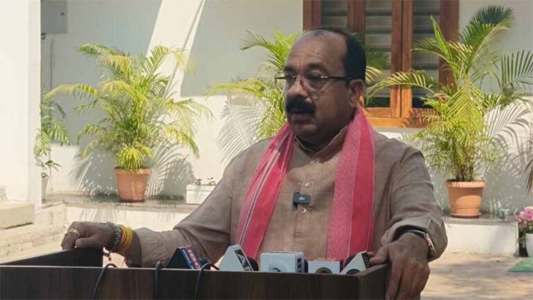 भ्रष्टाचार पर उप मुख्यमंत्री अरुण साव का जीरो टॉलरेंस, 3 अधिकारियों को तत्काल प्रभाव से किया निलंबित