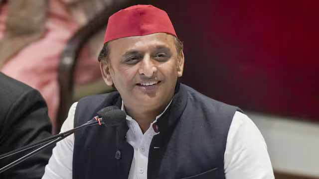 अखिलेश यादव का BJP पर करारा वार: 5 बड़ा या 7, PDA को बताया अपमानित अखिलेश यादव का BJP पर करारा वार: 5 बड़ा या 7, PDA को बताया अपमानित