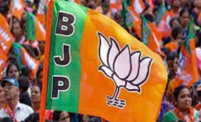 निकाय चुनावों में NDA का दबदबा, महाराष्ट्र में BJP-शिवसेना-NCP गठबंधन 200 से ज्यादा सीटों पर आगे