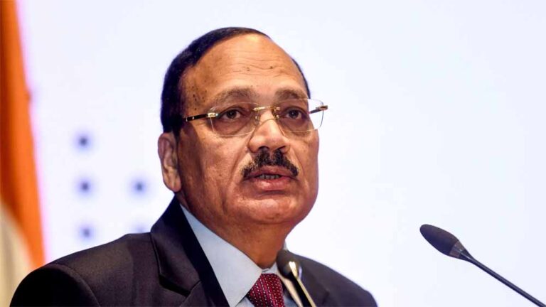 CJI सूर्यकांत की कड़ी टिप्पणी: ‘ऐसी याचिकाएं लेना बंद कीजिए’, आखिर क्या था मामला?