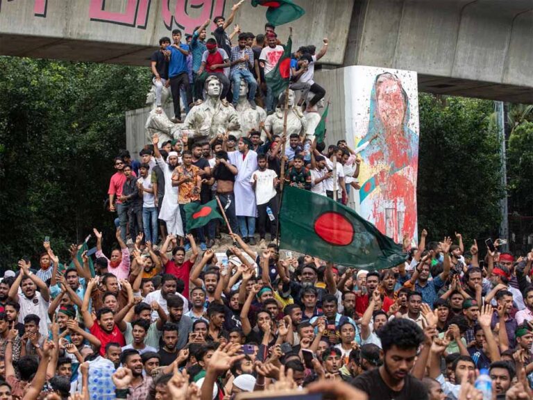 जिस छात्र शक्ति ने उखाड़ी हसीना की सत्ता, वही पार्टी आज टूट के कगार पर, जमात से गठजोड़ और भारत विरोध का खुलासा