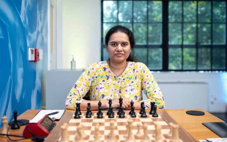शतरंज में भारत का परचम, फिडे वर्ल्ड रैपिड चैंपियनशिप में कोनेरू हम्पी ने जीता ब्रॉन्ज