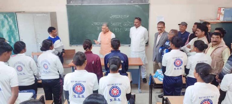 औचक निरीक्षण से हड़कंप: मंत्री परमार पहुंचे सिवनी, आयुष कार्यालय से लेकर पॉलीटेक्निक कॉलेज तक जांच