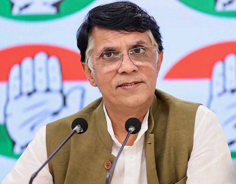 अल्पसंख्यकों पर हिंसा का मुद्दा: बांग्लादेश को लेकर कांग्रेस ने केंद्र सरकार से की सख्त कार्रवाई की मांग