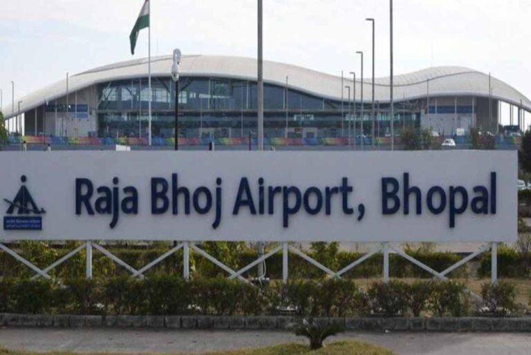 इमिग्रेशन और कस्टम की सुविधा के बावजूद Raja Bhoj Airport पर इंटरनेशनल उड़ानें नहीं, घरेलू उड़ानें सीमित