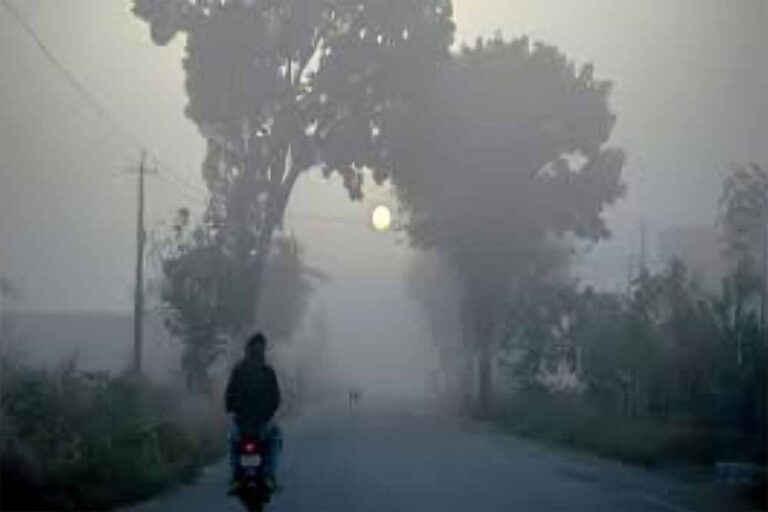 मौसम में करवट: बादल घिरेंगे, कई इलाकों में आज होगी बरसात मौसम में करवट: बादल घिरेंगे, कई इलाकों में आज होगी बरसात